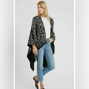 NWT Banana Republic Snow Leopard Poncho Wrap Scarf
